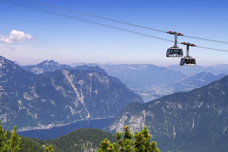 Bergbahn mit Blick über das Almtal